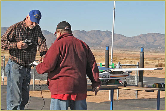 We made sure that the buddy-box was properly set-up for the trainer.